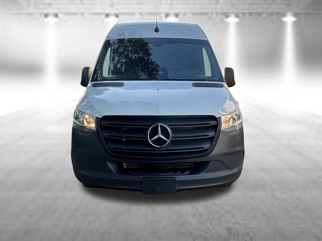 Used 2025 Mercedes-Benz Sprinter 2500 image 8