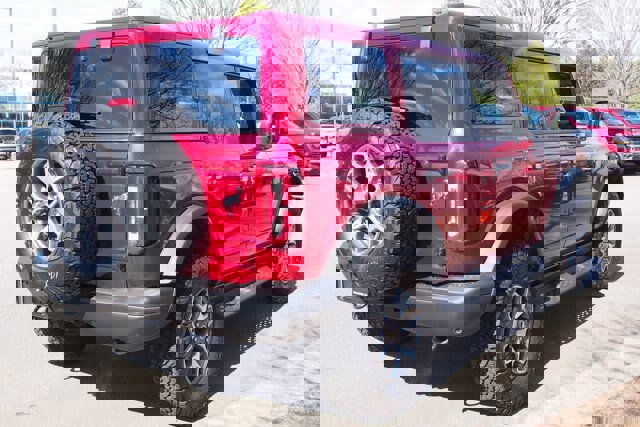 Certified 2025 Ford Bronco Badlands image 5