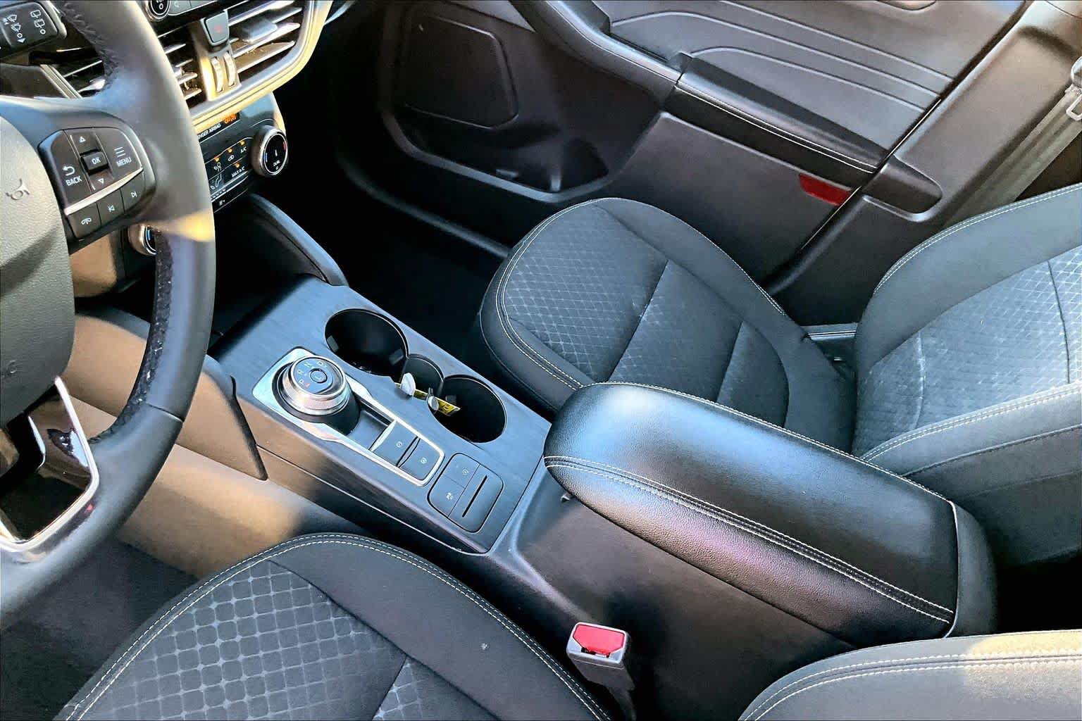 Certified 2023 Ford Escape Active FWD image 17