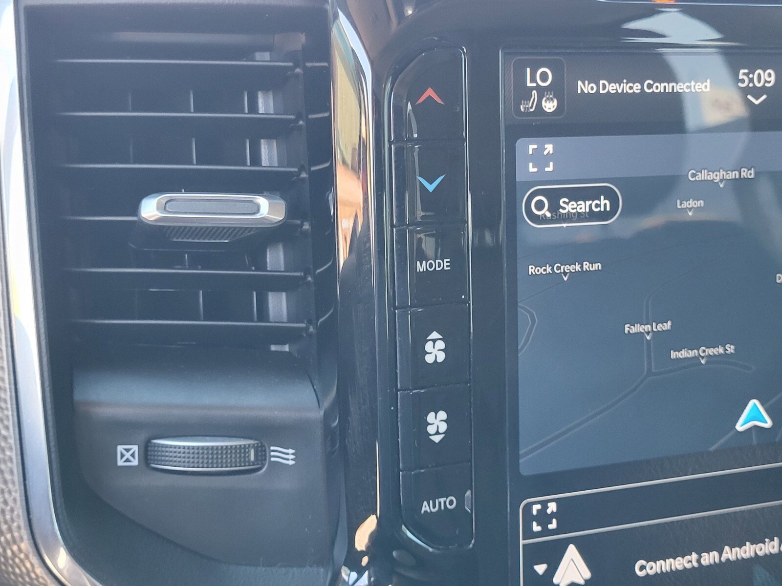 Used 2024 RAM 1500 Limited image 22