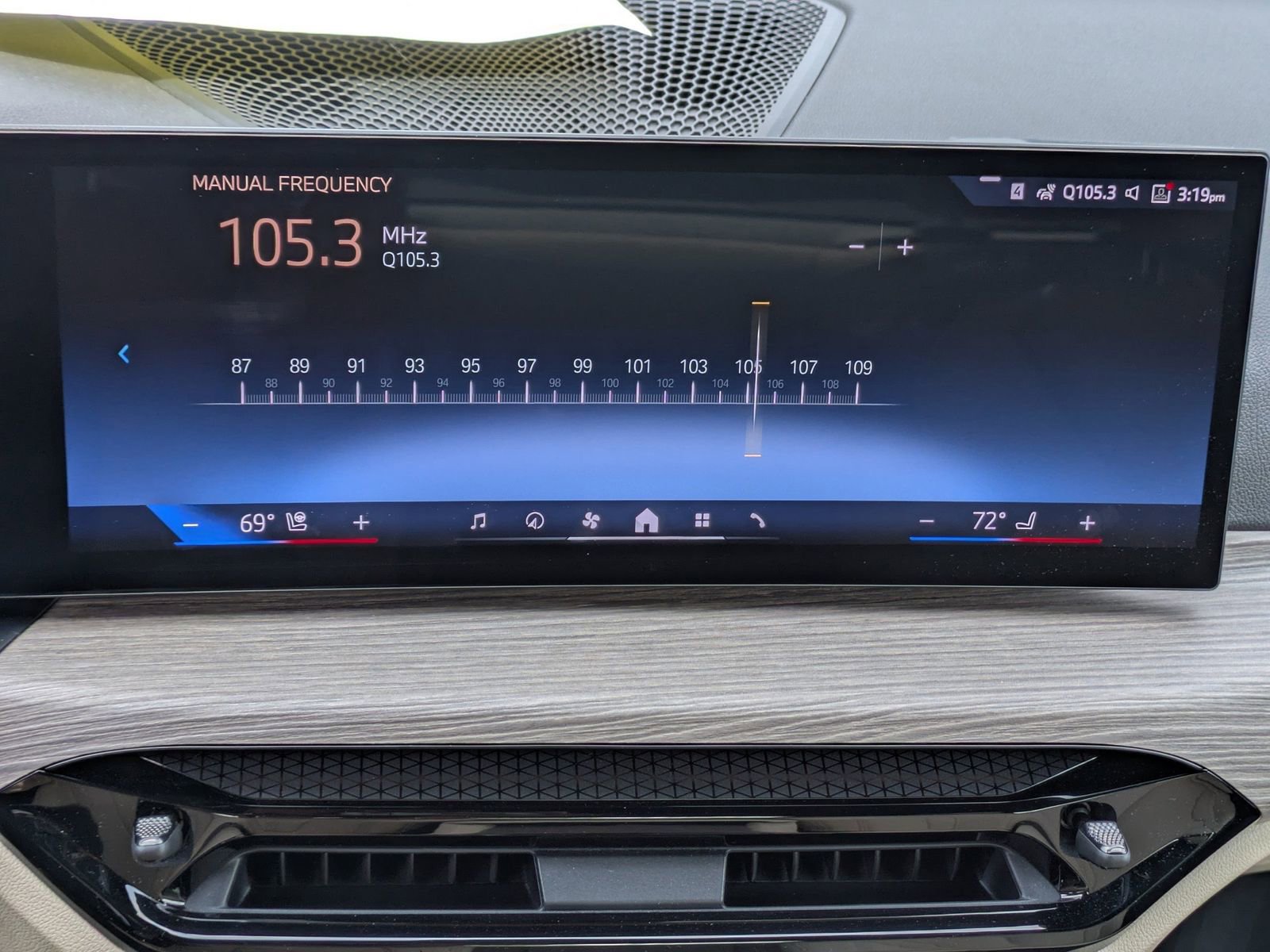 Used 2025 BMW 430i Convertible w/ Premium Package RWD image 9
