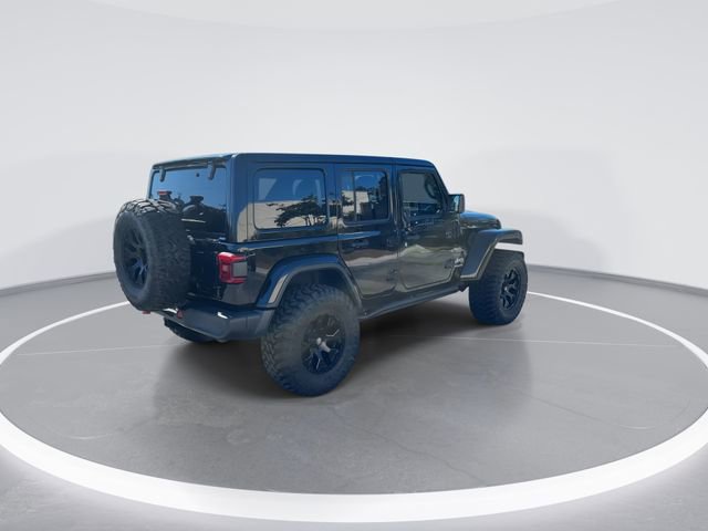 Used 2018 Jeep Wrangler Unlimited Sahara AWD/4WD image 7