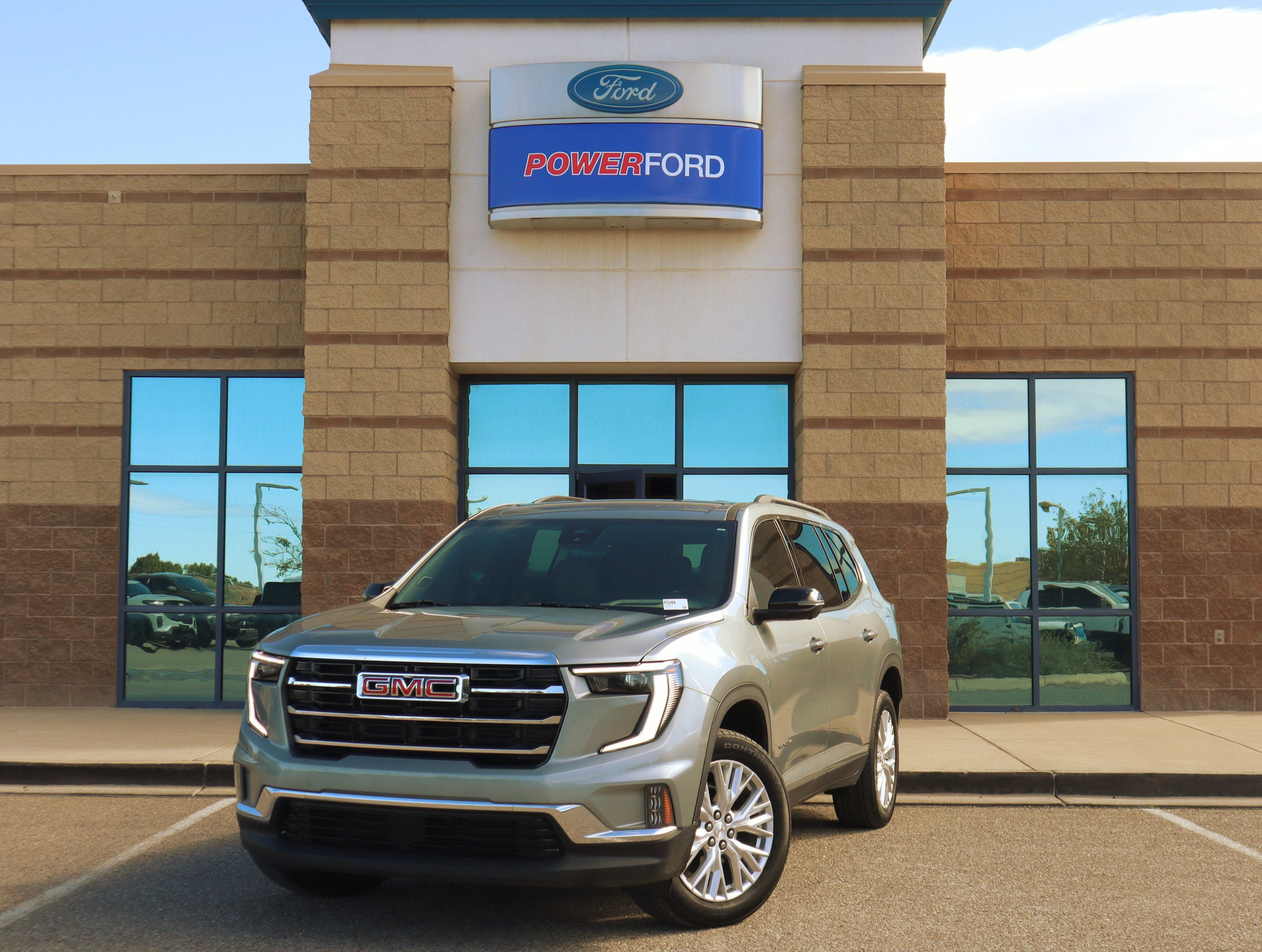 Used 2026 GMC Acadia Elevation w/ Elevation Premium Package AWD/4WD image 2