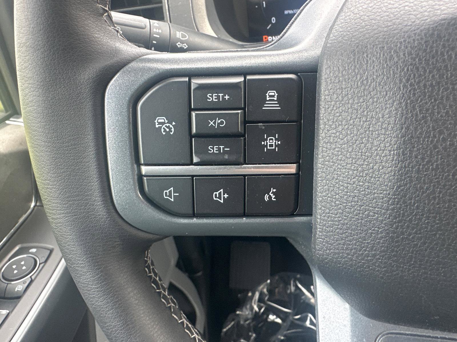 Certified 2024 Ford F150 XLT w/ Equipment Group 302A MID image 22