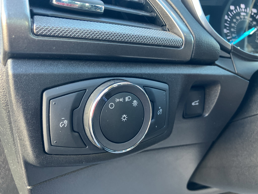 Certified 2019 Ford Fusion SE image 17