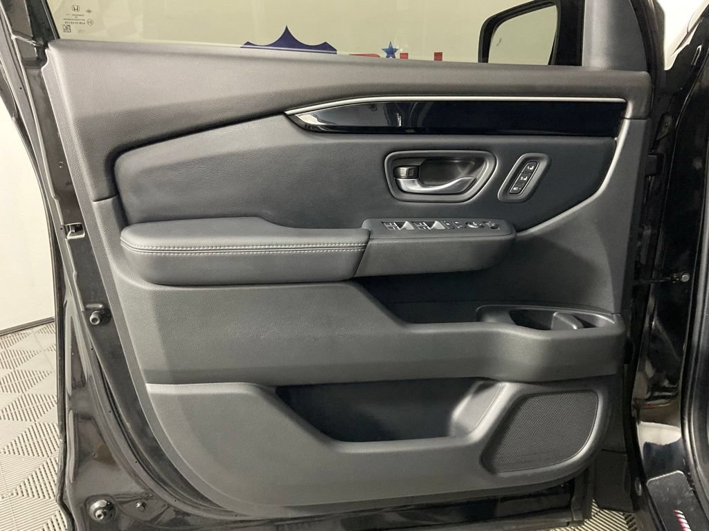 Used 2023 Honda Pilot EX-L image 12