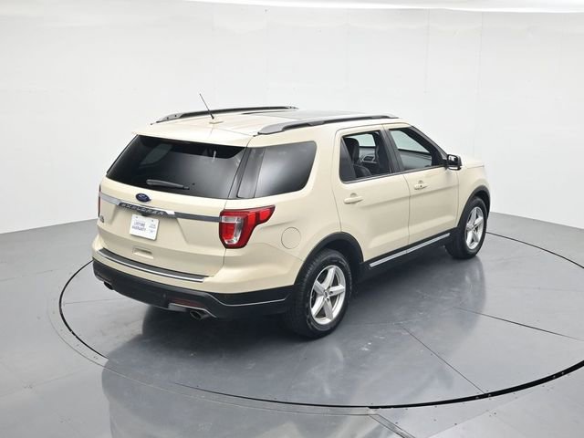 Certified 2018 Ford Explorer XLT w/ Equipment Group 202A FWD image 41