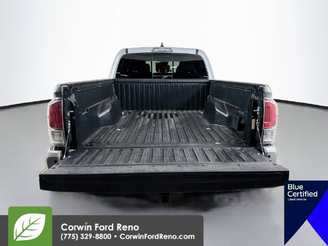 Used 2020 Toyota Tacoma TRD Off-Road w/ TRD Premium Off Road Package AWD/4WD image 31