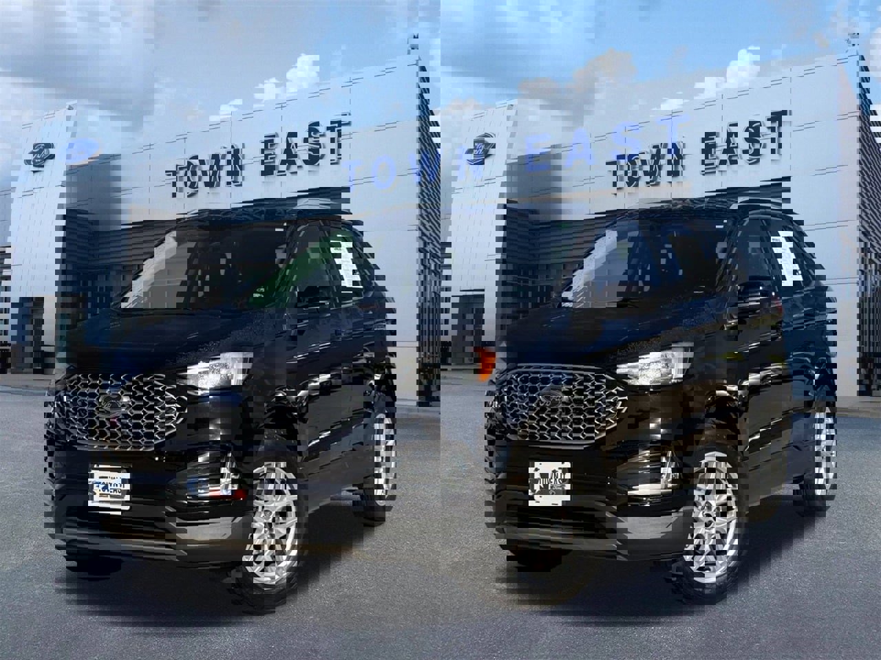 Certified 2024 Ford Edge SEL w/ Convenience Package image 1