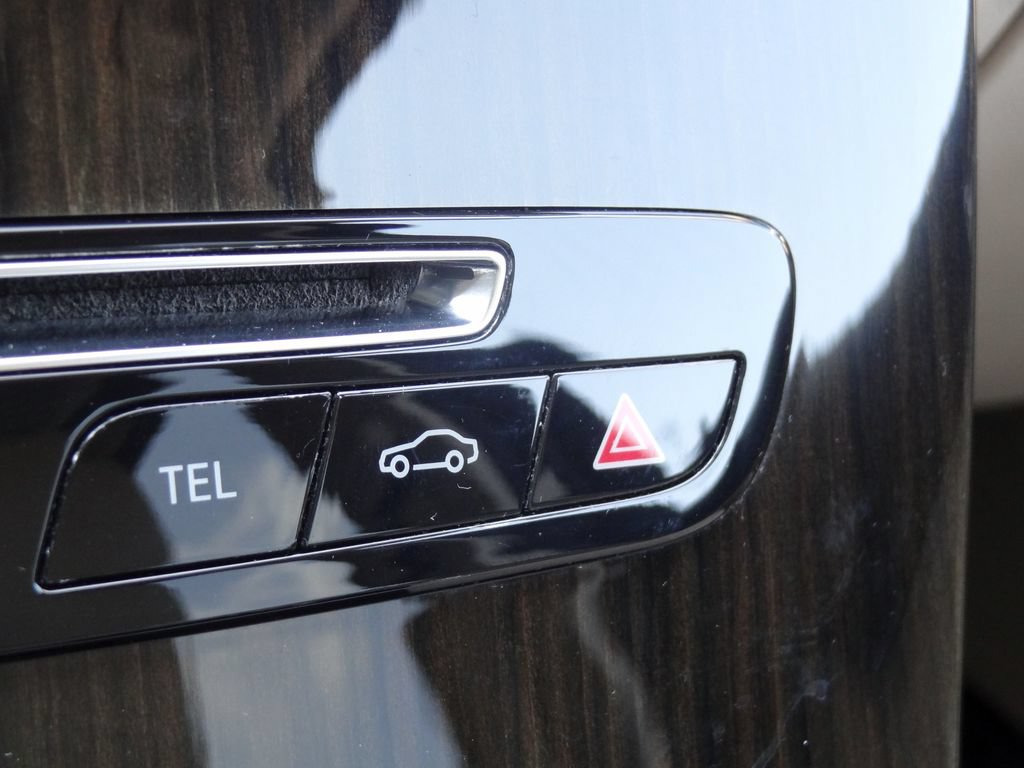 Used 2017 Mercedes-Benz GLC 300 4MATIC image 38