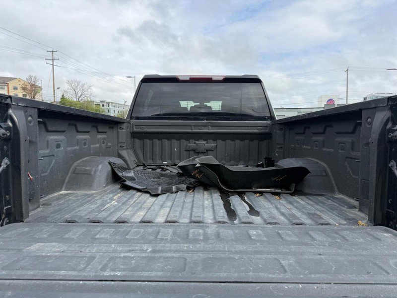 Used 2021 Chevrolet Silverado 2500 LT w/ Midnight Edition AWD/4WD image 7
