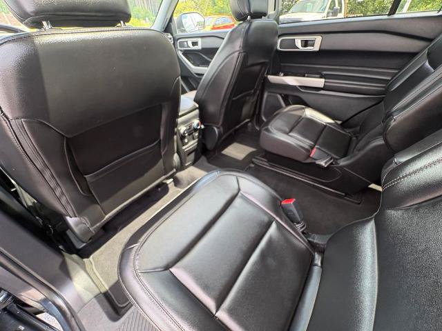 Certified 2022 Ford Explorer XLT w/ Equipment Group 202A AWD/4WD image 25