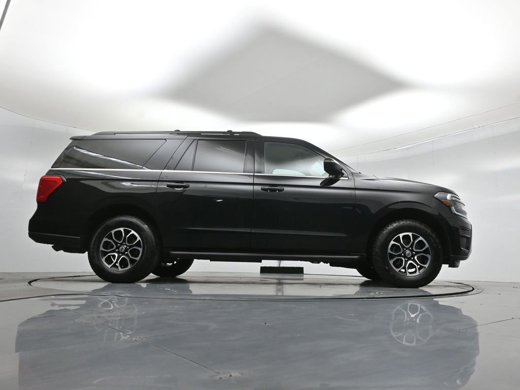 Certified 2024 Ford Expedition Max XLT image 10