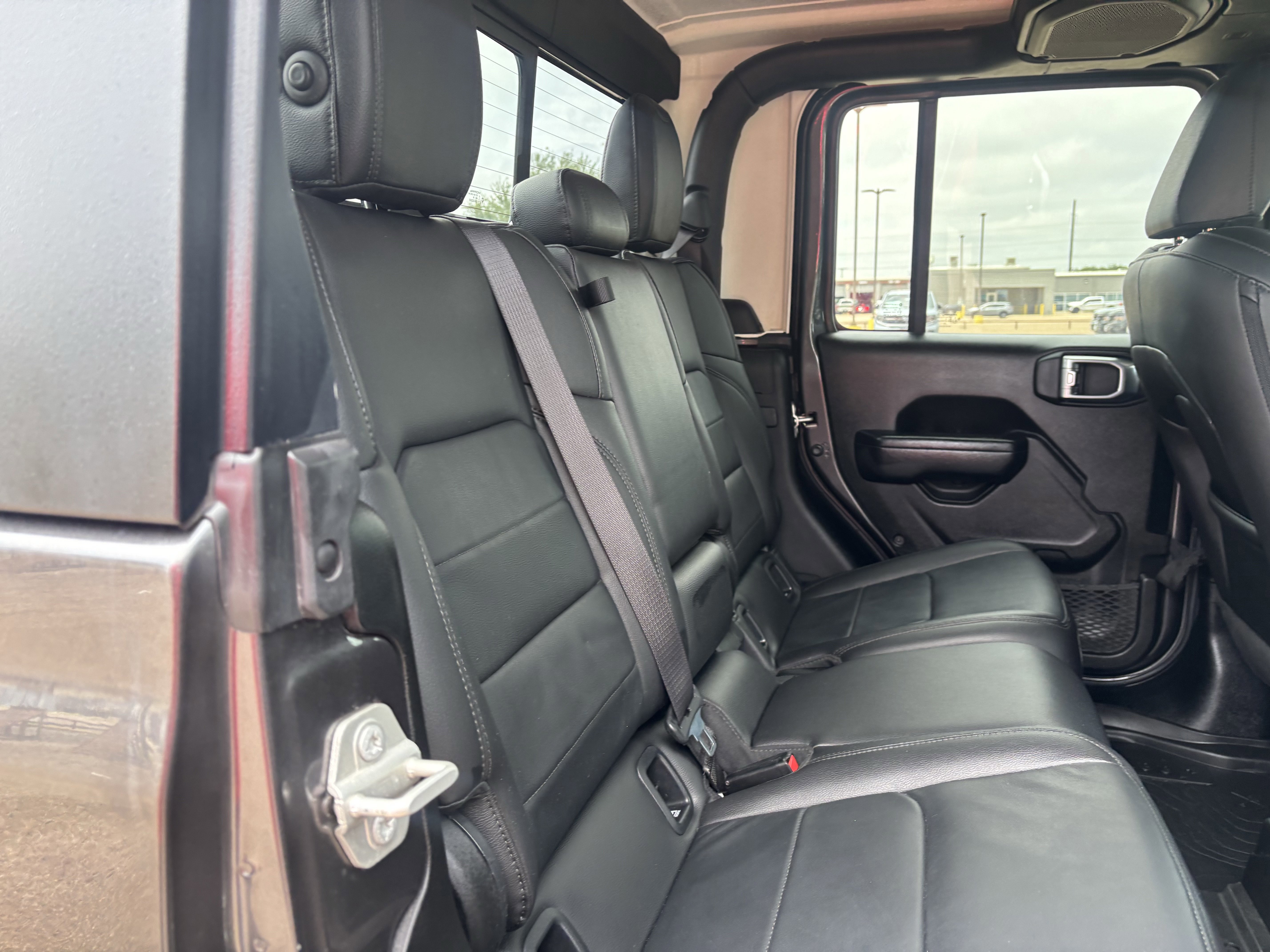Used 2023 Jeep Gladiator Sport AWD/4WD image 21