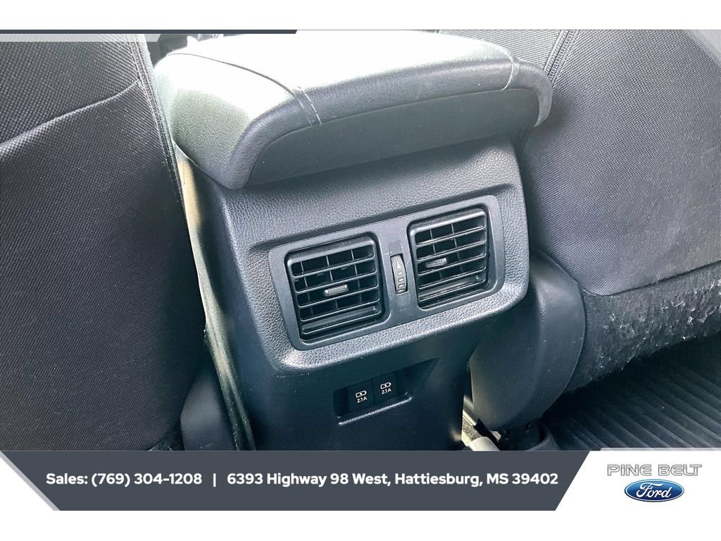 Used 2021 Toyota Venza LE AWD/4WD image 25