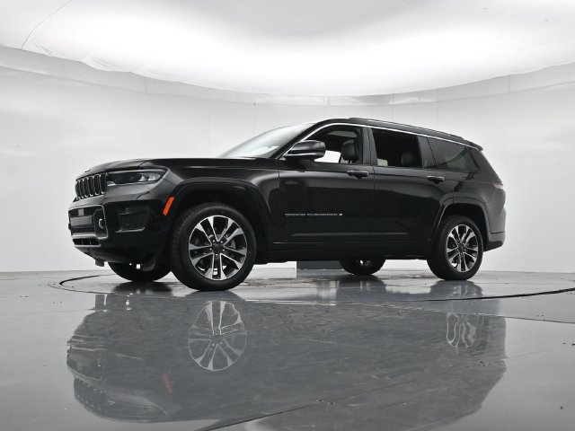 Used 2021 Jeep Grand Cherokee L Overland w/ Luxury Tech Group IV AWD/4WD image 39