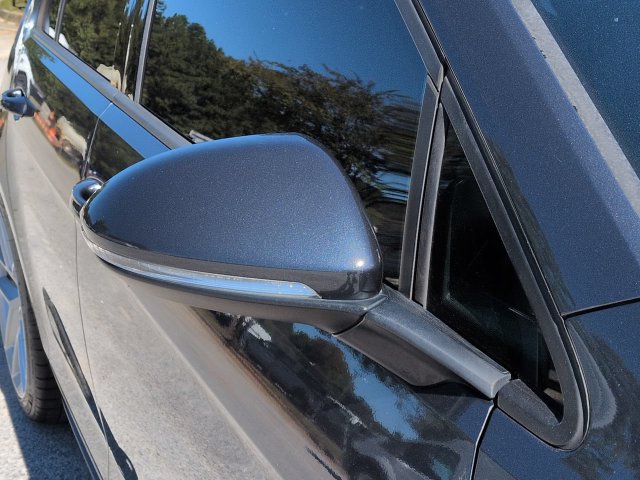 Used 2019 Volkswagen Golf 4-Door FWD image 13