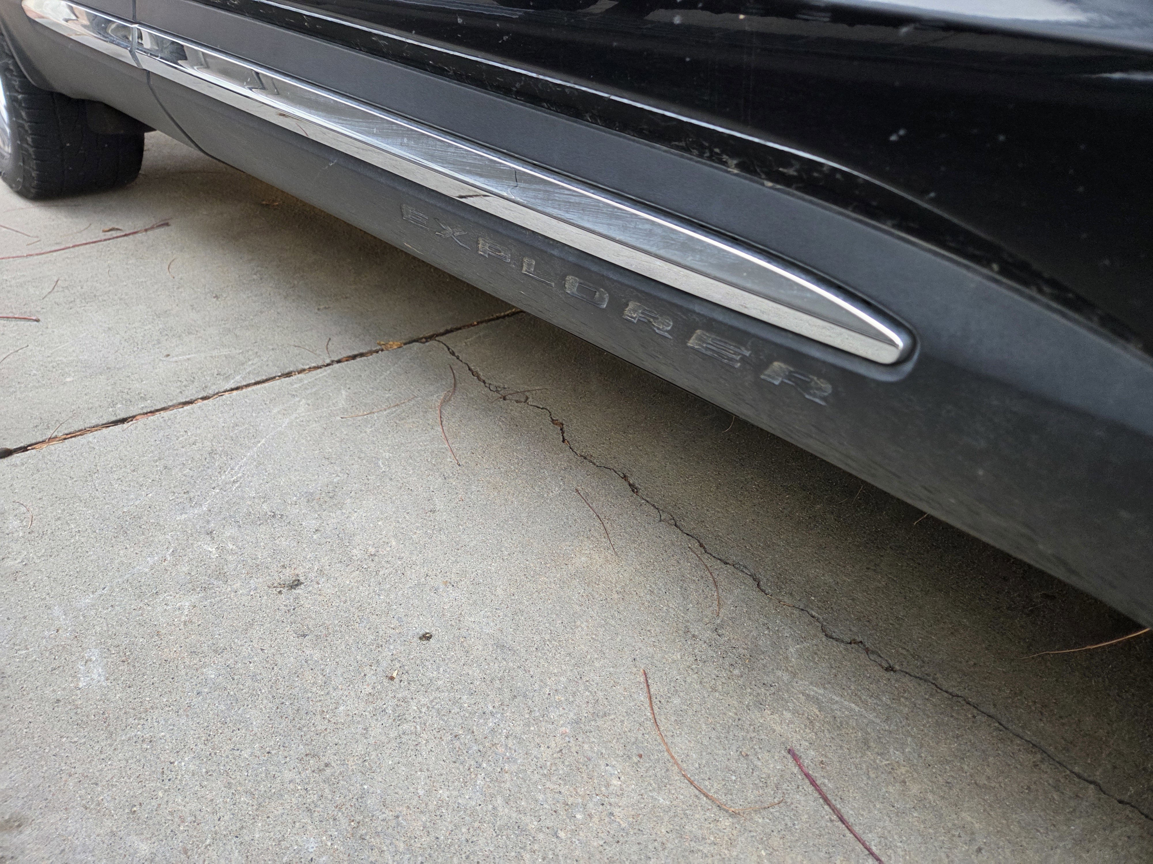 Certified 2021 Ford Explorer Limited w/ Equipment Group 301A image 14