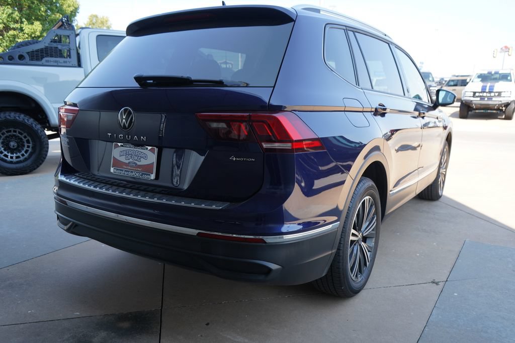 Used 2024 Volkswagen Tiguan SE AWD/4WD image 11