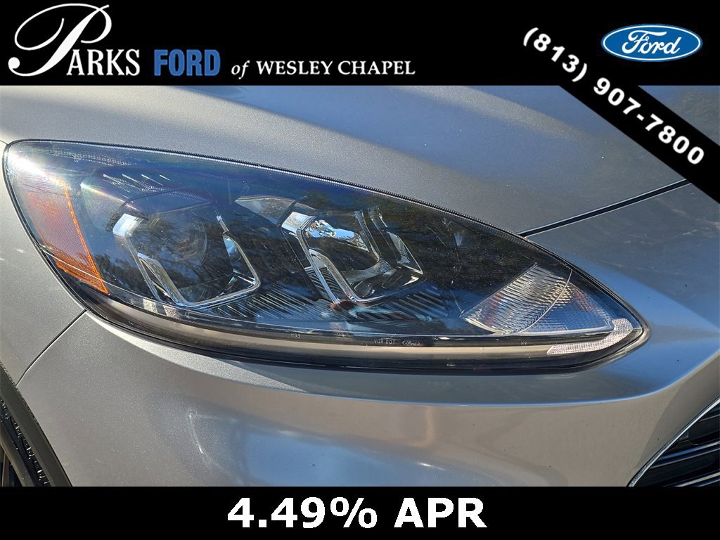 Certified 2022 Ford Escape SE w/ SE Sport Appearance Package image 6