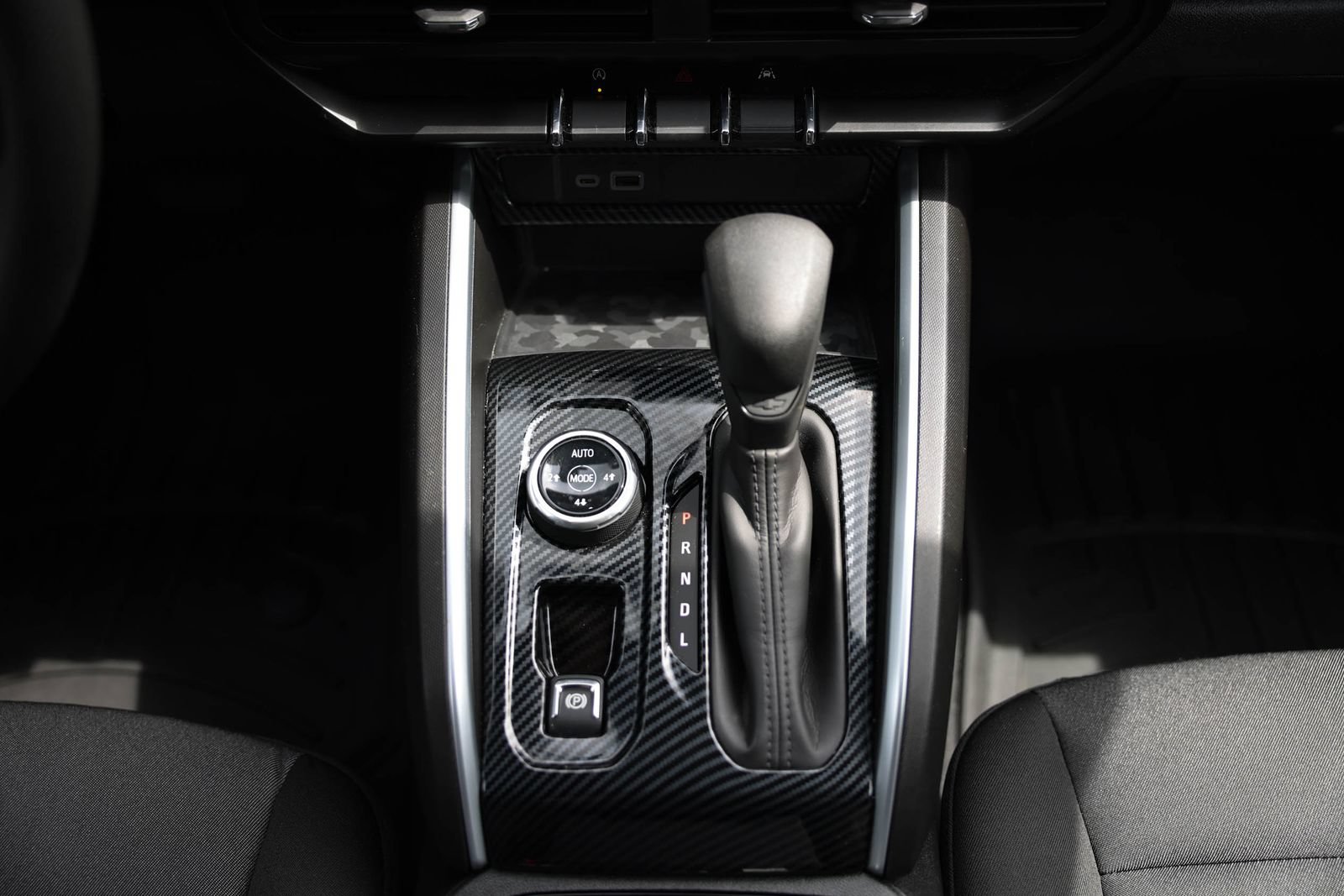 Used 2024 Chevrolet Colorado Trail Boss w/ Advanced Trailering Package AWD/4WD image 24