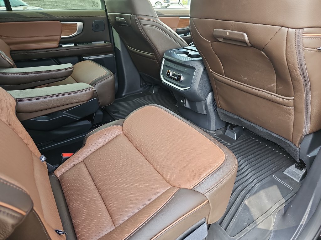Certified 2025 Ford Expedition King Ranch AWD/4WD image 11