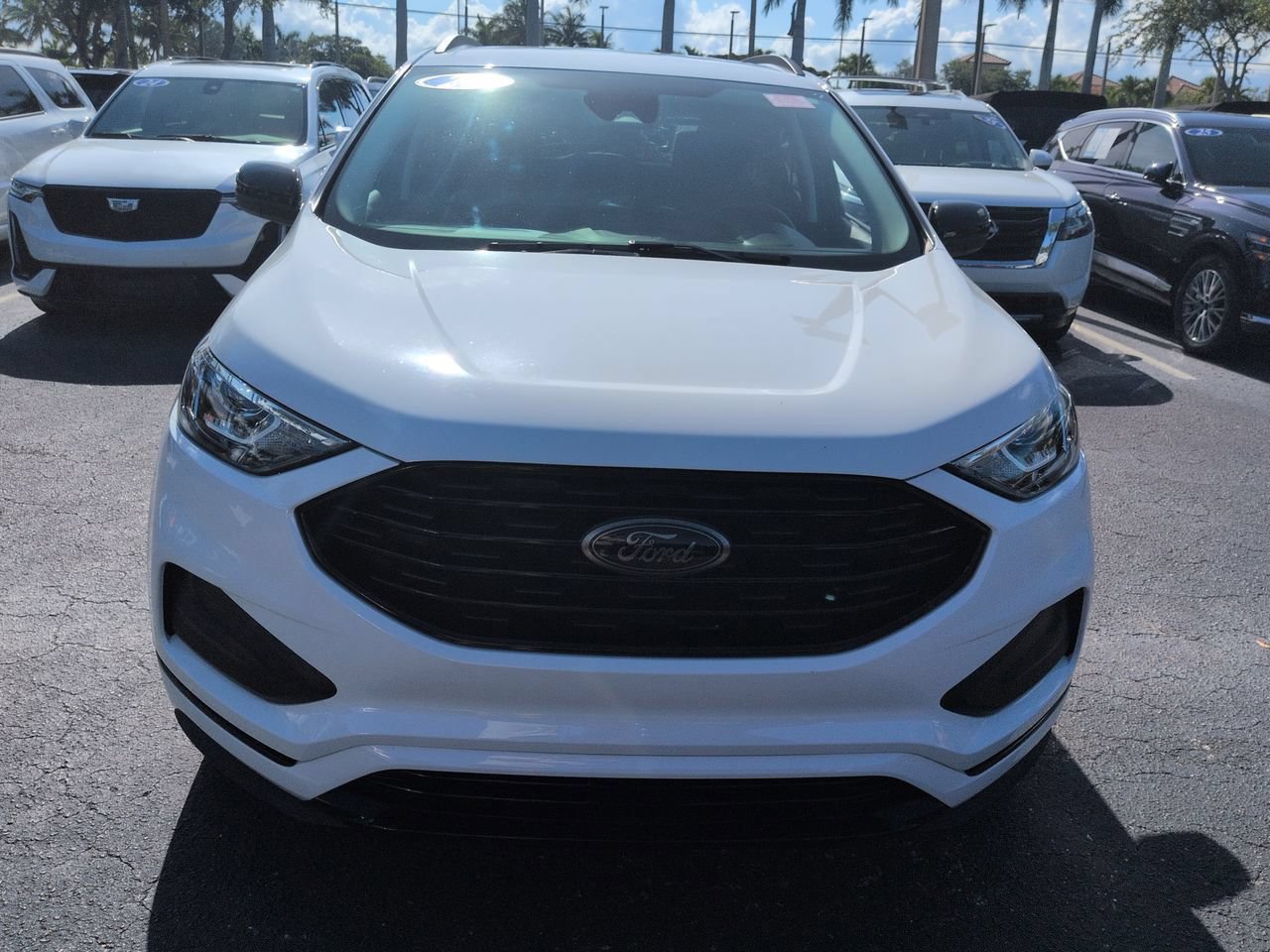Certified 2024 Ford Edge SE w/ Black Appearance Package AWD/4WD image 8