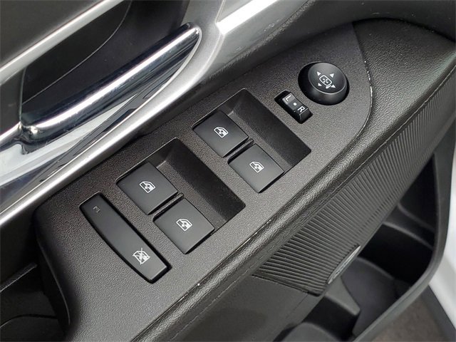 Used 2017 GMC Terrain SLE w/ Convenience Package image 9