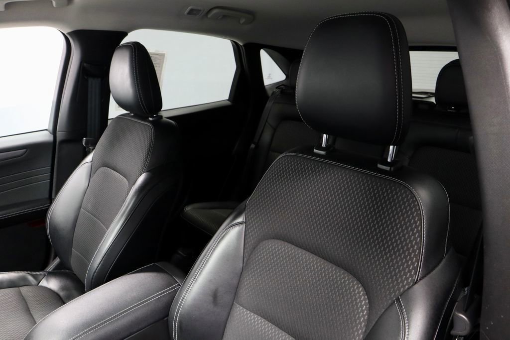 Certified 2023 Ford Escape SE w/ Class II Trailer Tow Package image 27