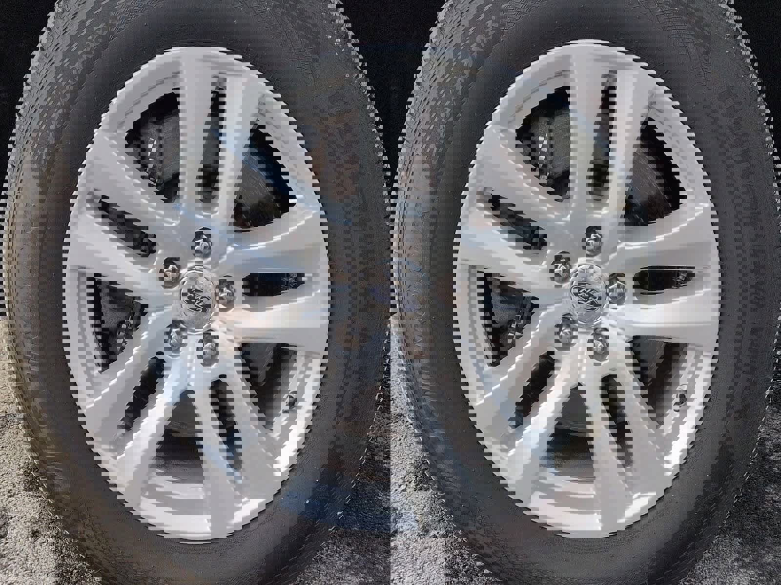 Certified 2018 Ford Explorer XLT w/ Equipment Group 202A image 14