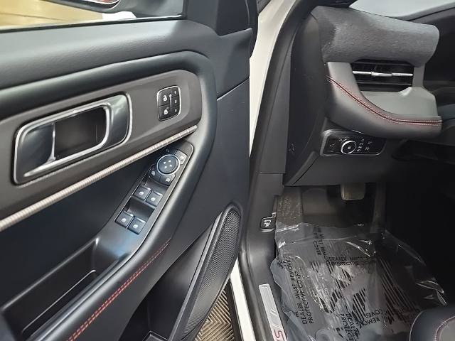 Certified 2025 Ford Explorer ST-Line w/ Premium Package AWD/4WD image 34