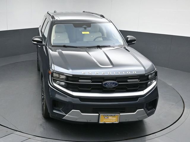 Certified 2025 Ford Expedition Platinum w/ Driver's Package AWD/4WD image 43