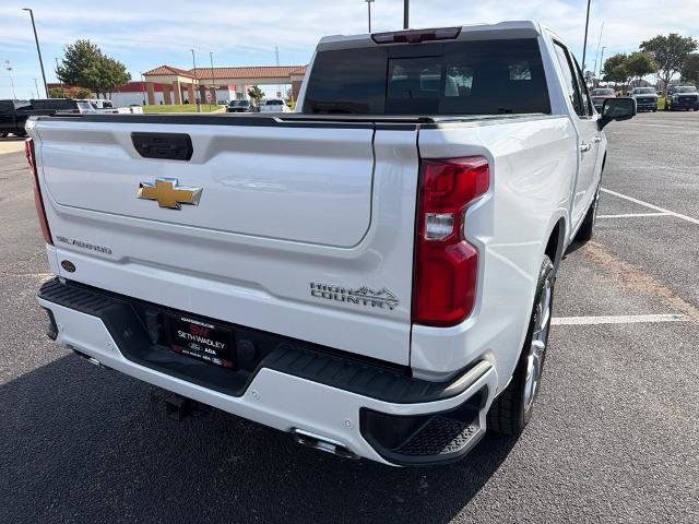 Used 2024 Chevrolet Silverado 1500 High Country w/ High Country Premium Package AWD/4WD image 4