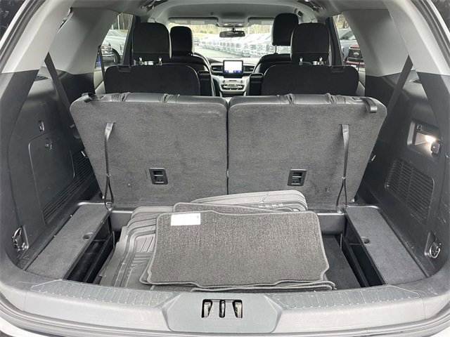 Certified 2020 Ford Explorer XLT w/ Equipment Group 202A image 34