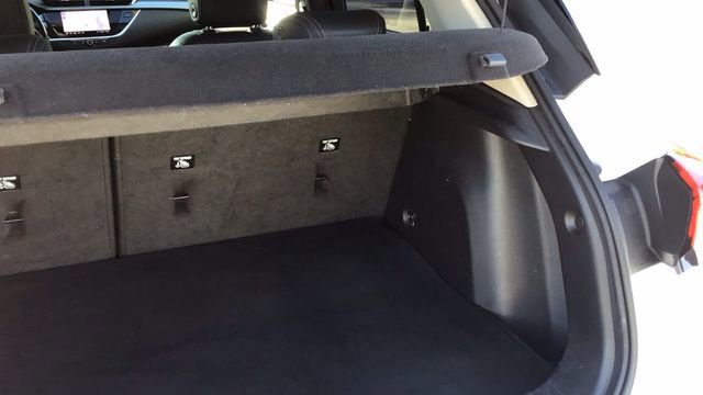 Used 2020 Buick Encore GX Essence w/ Experience Buick Package image 12