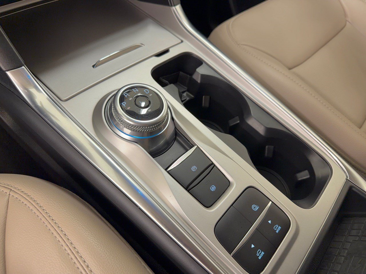 Certified 2023 Ford Explorer Limited w/ Limited Technology Package RWD image 21