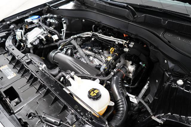 Certified 2025 Ford Explorer Active RWD image 36