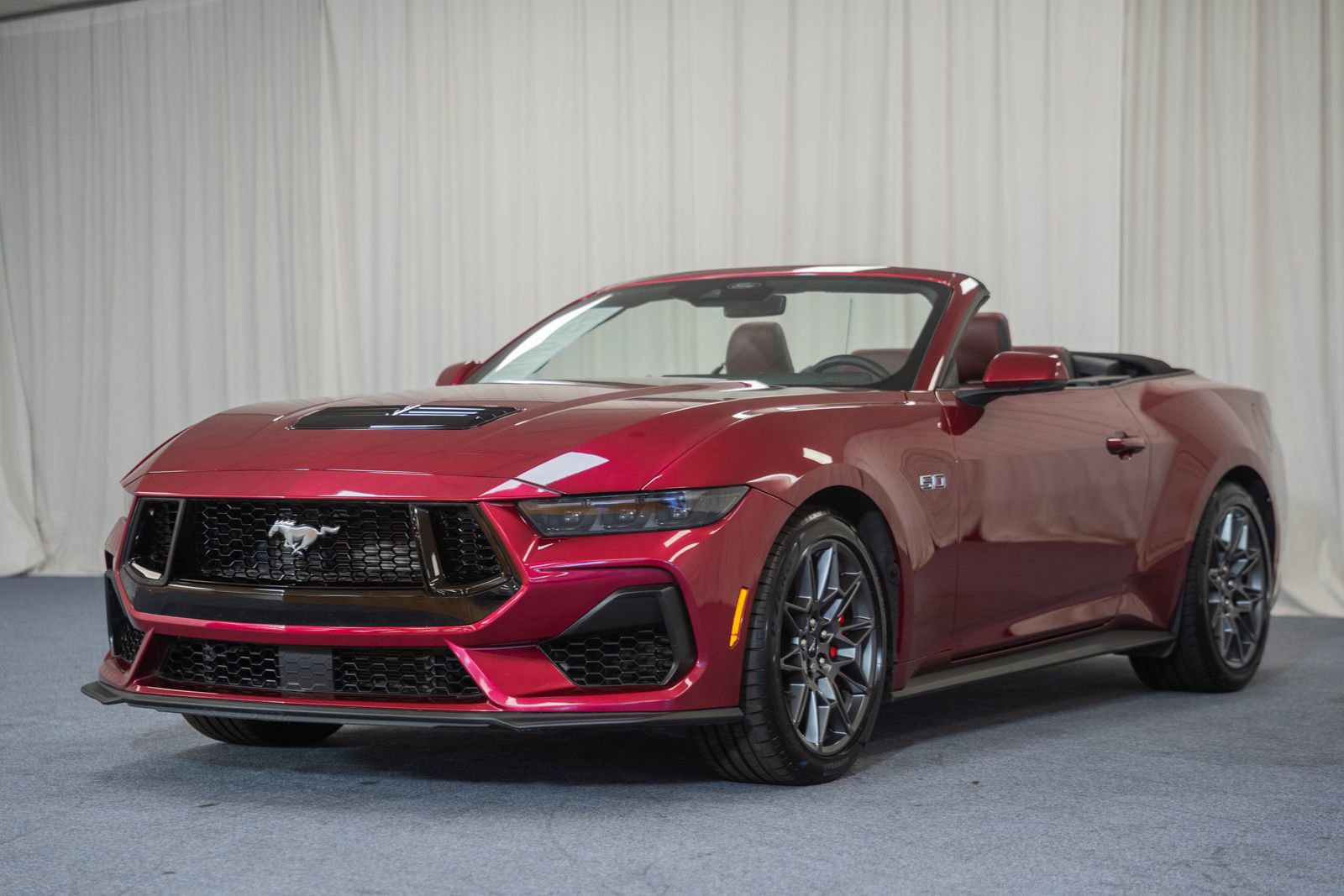 Certified 2025 Ford Mustang GT Premium w/ GT Performance Package RWD image 3