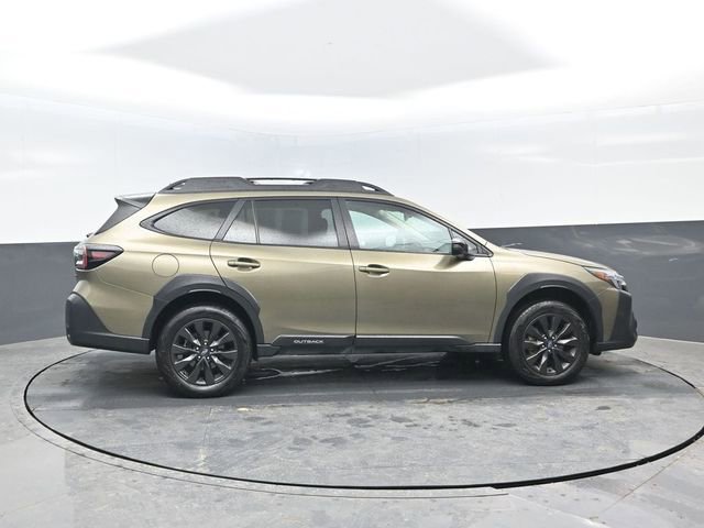 Used 2025 Subaru Outback Onyx Edition AWD/4WD image 3