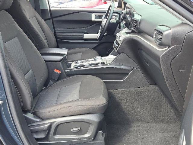 Certified 2022 Ford Explorer XLT image 5