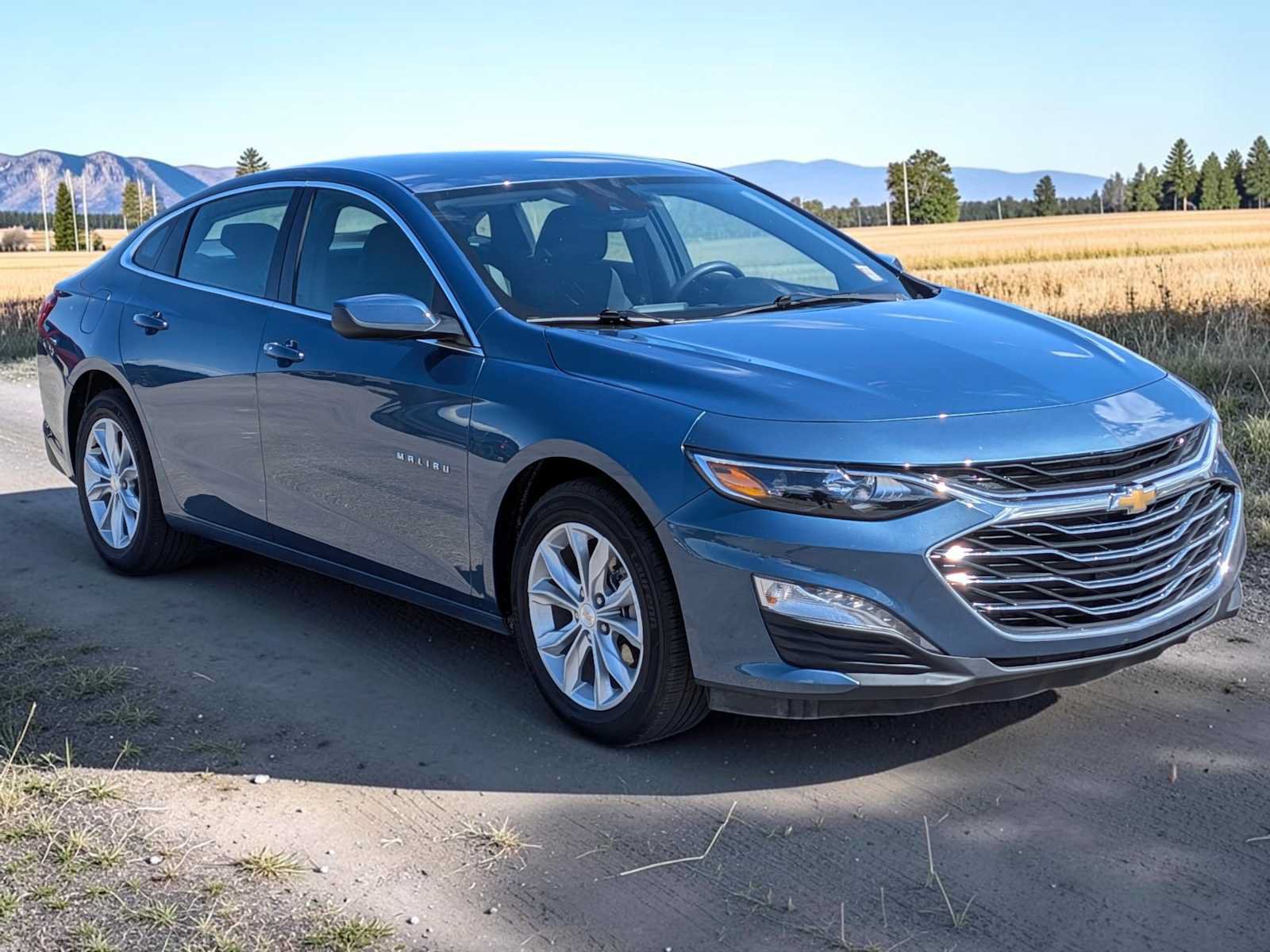 Used 2025 Chevrolet Malibu LT FWD image 8