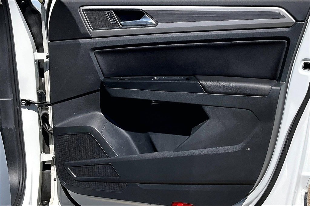 Used 2021 Volkswagen Atlas SEL w/ MDO Package (Bench Seat) image 29