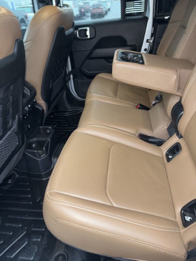 Used 2023 Jeep Gladiator Rubicon w/ Cold Weather Group image 22