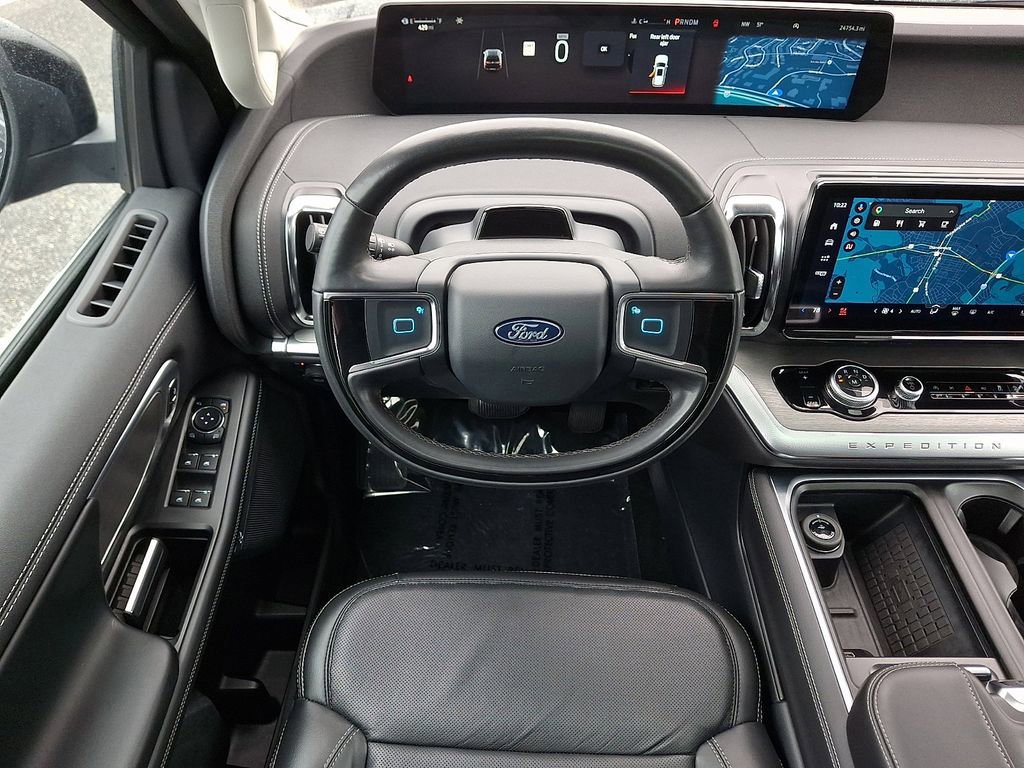 Certified 2025 Ford Expedition Max Platinum image 13