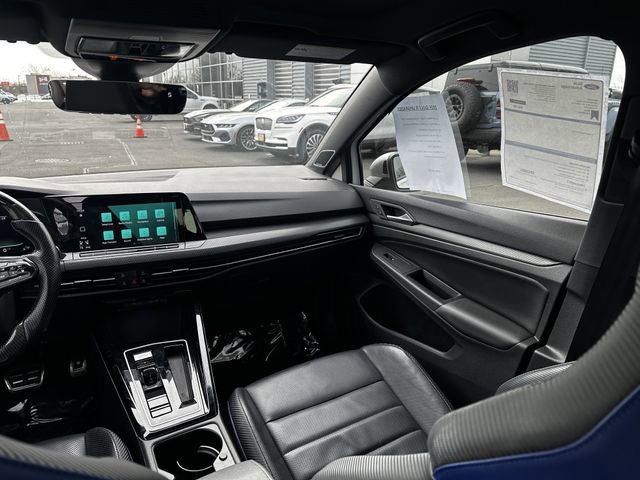 Used 2024 Volkswagen Golf R image 18