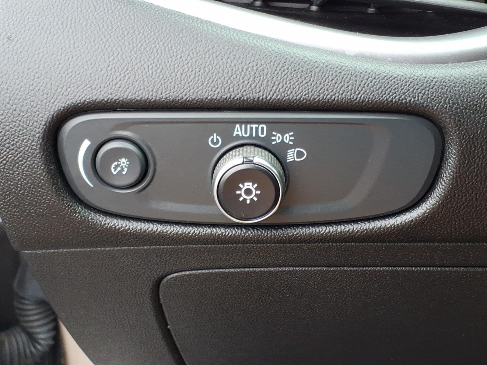 Used 2024 Chevrolet Malibu LT FWD image 22
