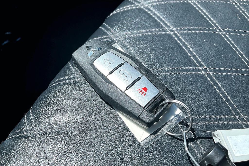 Used 2022 Mitsubishi Outlander SEL AWD/4WD image 11