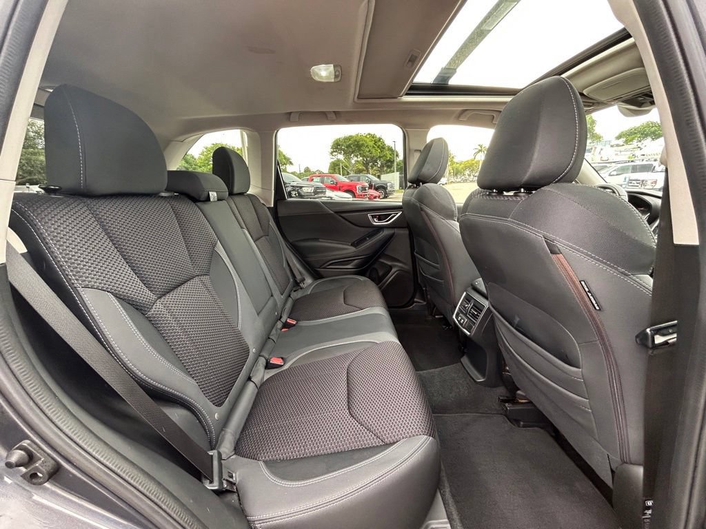 Used 2020 Subaru Forester Premium AWD/4WD image 33