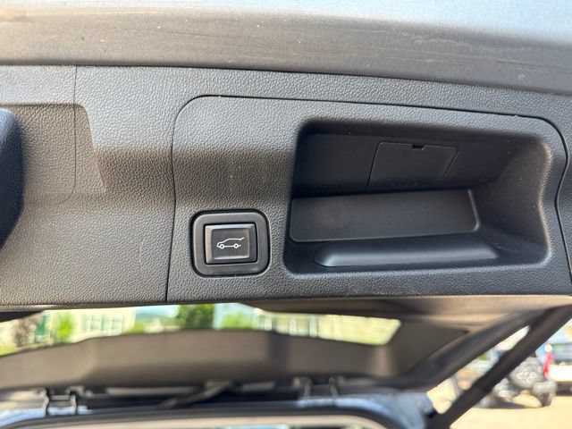 Used 2022 GMC Acadia AT4 w/ Preferred Package AWD/4WD image 45