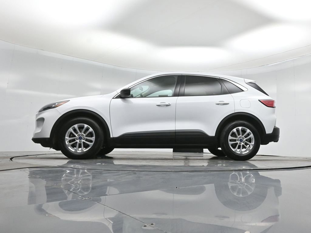 Certified 2022 Ford Escape SE image 21